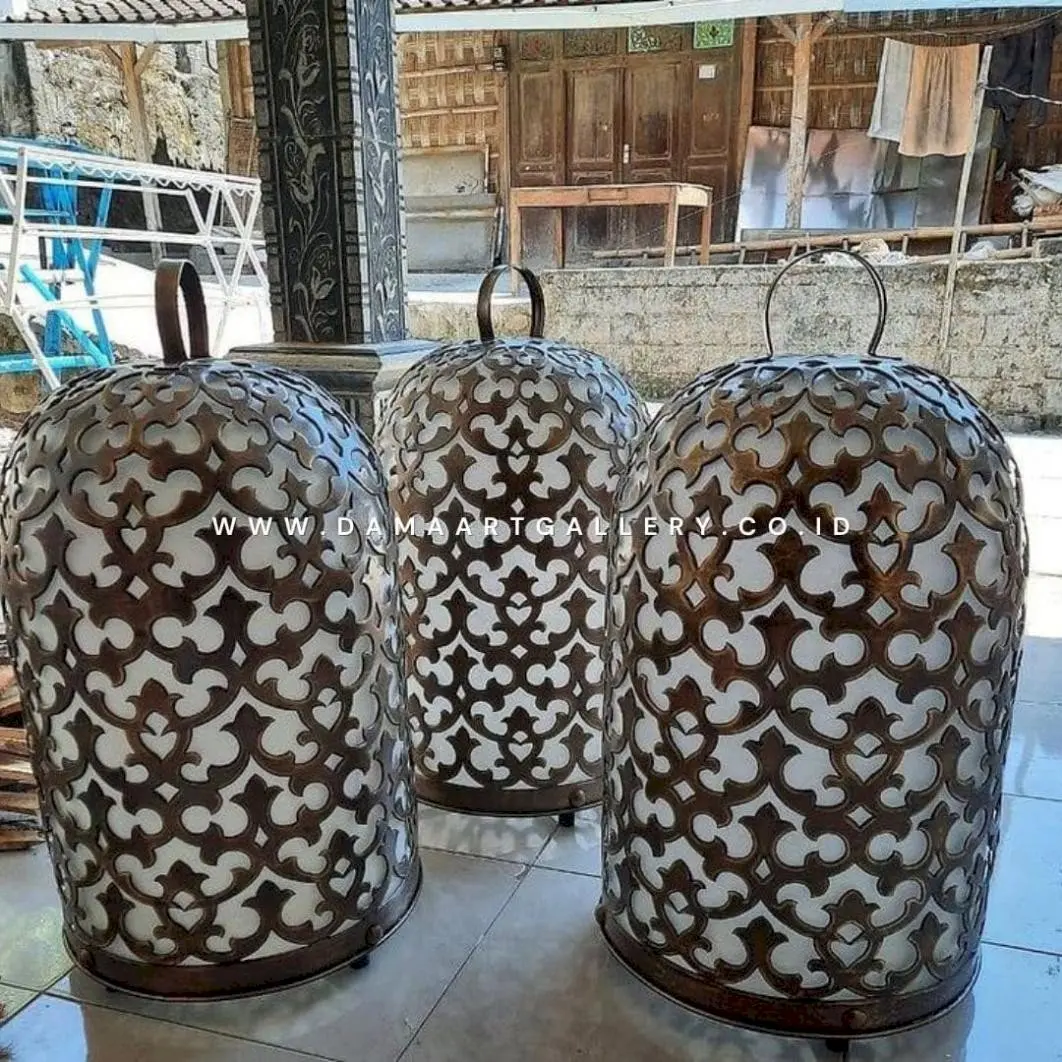 Lampu Tabung Anyaman dan Ukir Tembaga Kuningan